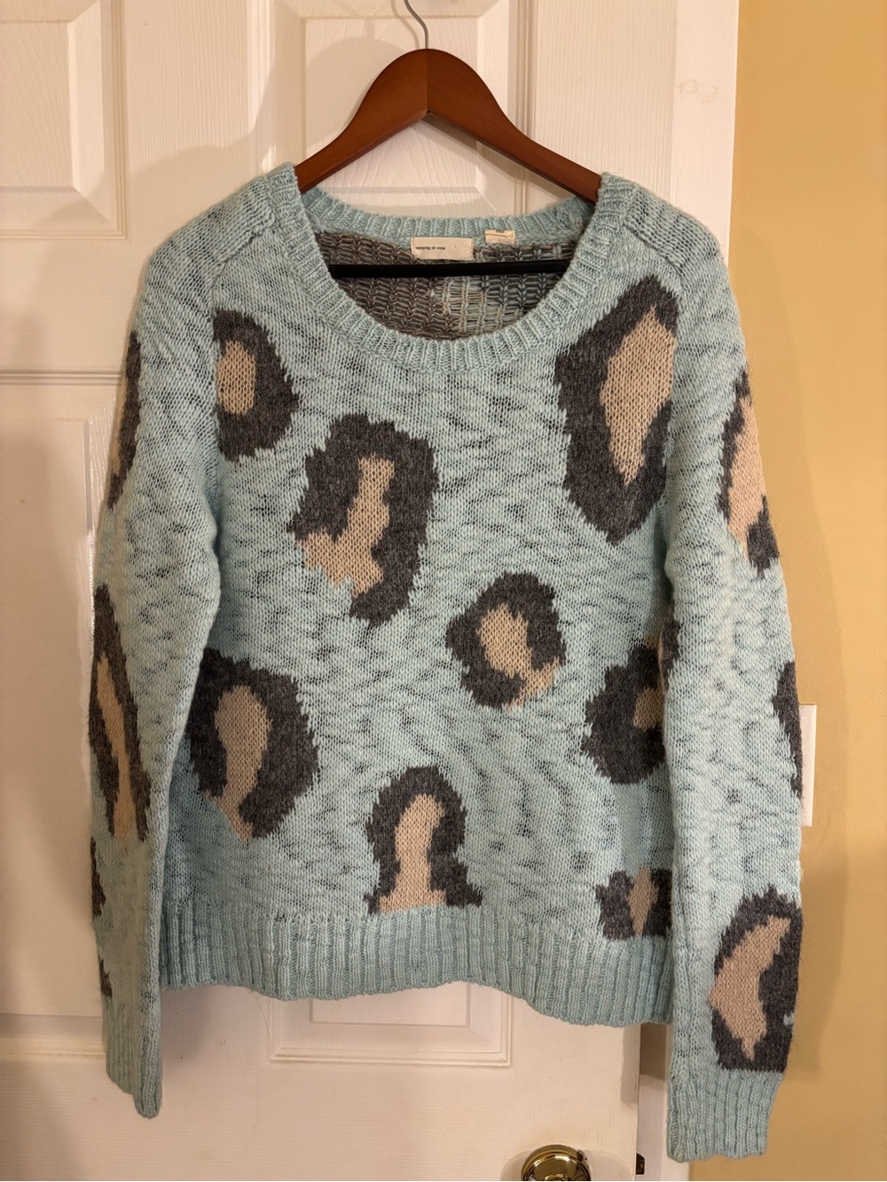 Sleeping On Snow Anthropology Light Blue Leopard-Pattern Crewneck Sweater